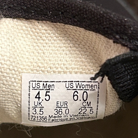 Vans Black Slip-On Shoes, women’s size 6 / EUR 36 - Picture 7 of 7